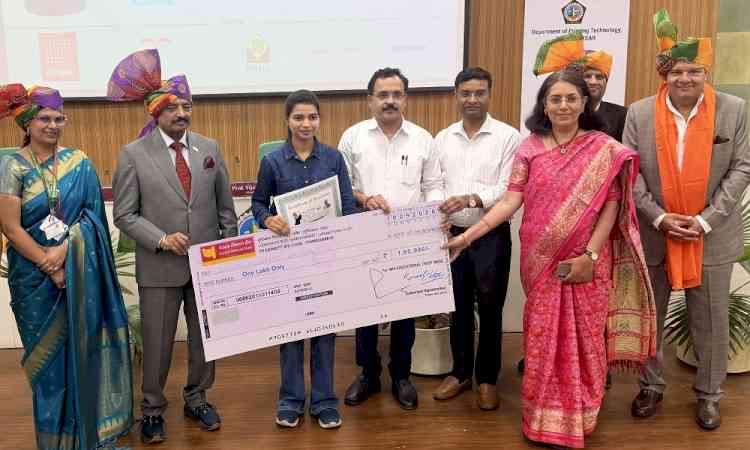 Sakshi Prashant Sonawane Crowned ‘Top Print Student of India – 2026’