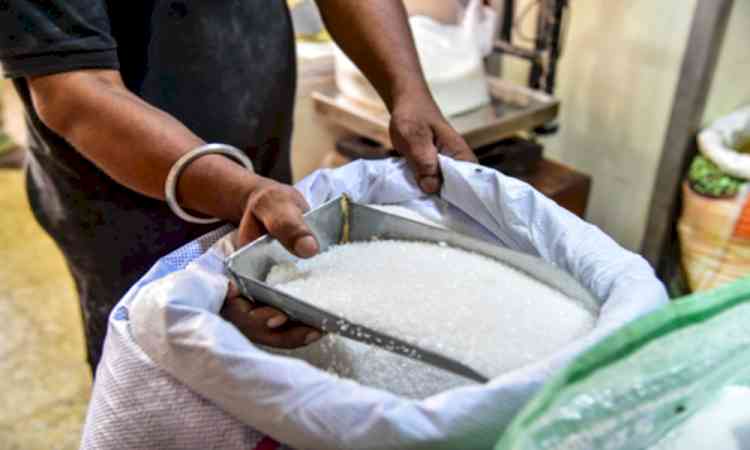 Retail sugar prices down 15 pc, Ex-Mill rates fall around 28 pc: Govt
