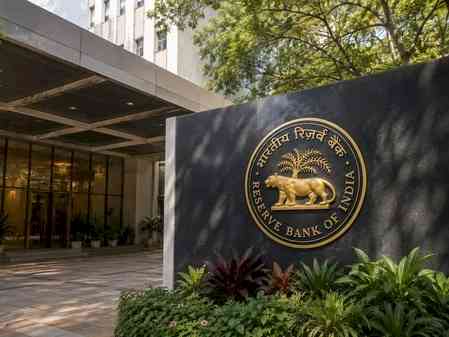RBI eases approval process for subsequent bank share acquisitions by funds
