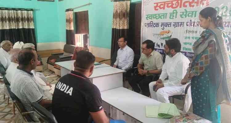 पेयजल से खेल तक, बहु जमालपुर के ग्रामीणों ने उपायुक्त को बताई दिक्कतें