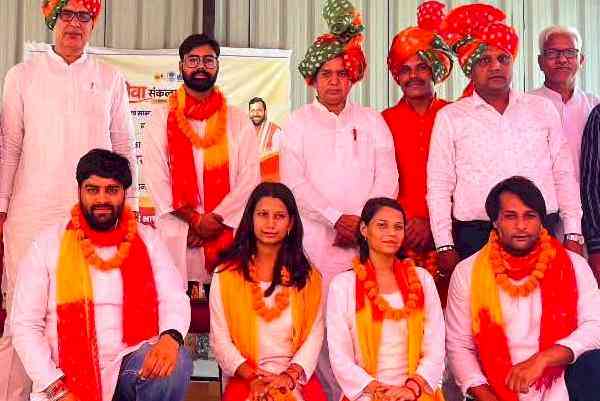 नुक्कड़ नाटक में गूंजी नवभारत की विकास गाथा