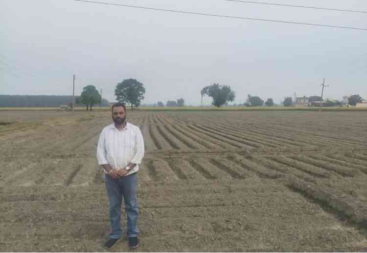 Farmer Turns Paddy Stubble into Soil Wealth, Sets Example Against Stubble Burning