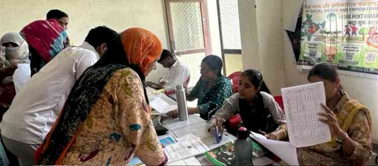 सेवा सेतु शिविरों में मौके पर मिल रहा योजनाओं का लाभ