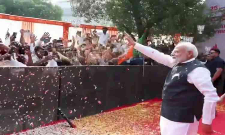 PM Modi receives warm welcome at 'Viksit Bharat Sankalp Sabha'; Nabin hails his resolve to serve people