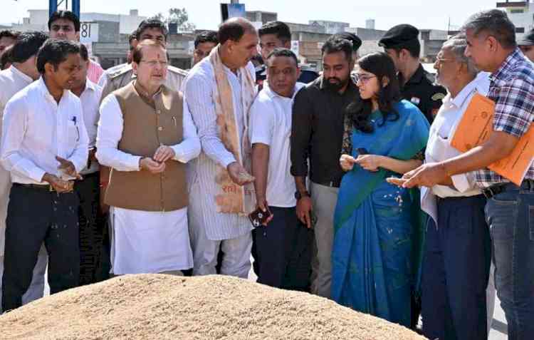 मंडी में किसानों का एक भी दाना नहीं छूटेगाः डॉ अरविंद शर्मा