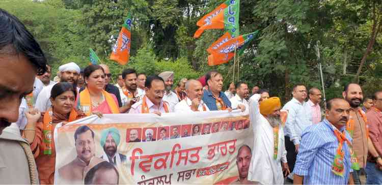 BJP Organizes ‘Seva Jyoti Yatra’ to Mark 25 Years of Prime Minister Narendra Modi’s Public Life – Virendra Sachdeva