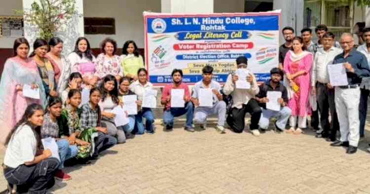 Hindu College holds voter registration camp