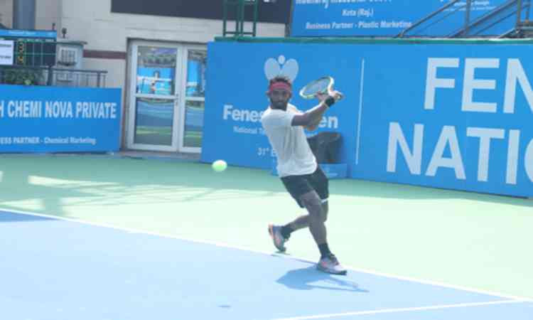 Fenesta Open: Nitin Sinha stuns Manish Sureshkumar to reach men’s final; Vaidehee in summit clash