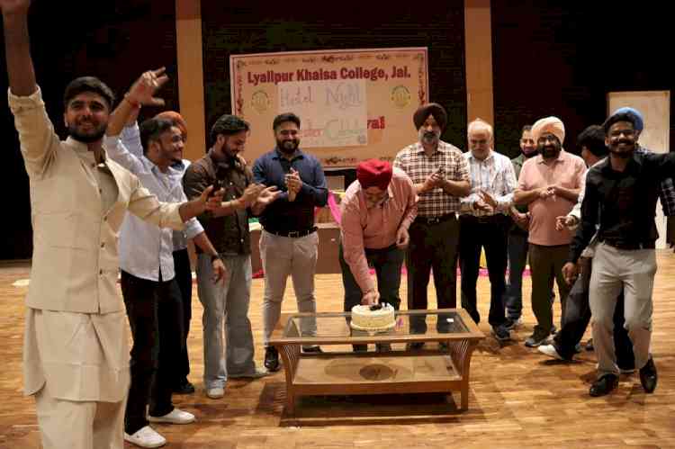 Hostel Night Celebrated with Great Enthusiasm at Lyallpur Khalsa College