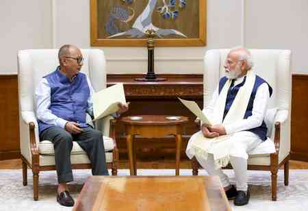 Manipur CM meets PM Modi in Delhi, discusses state-related issues 
