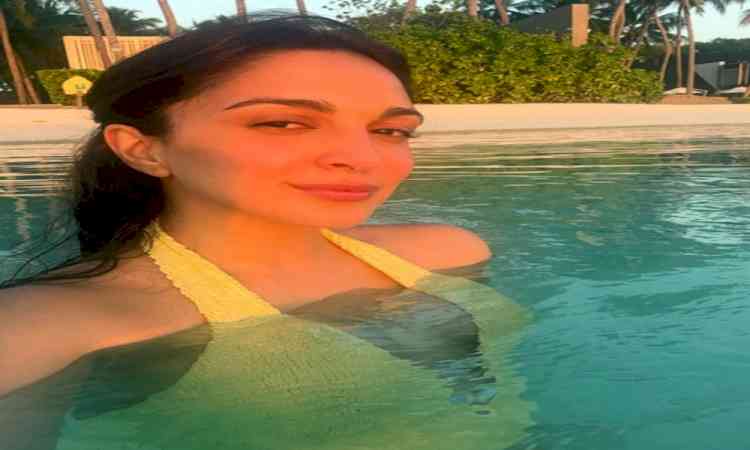 Mom-to-be Kiara Advani enjoys beach time with hubby Sidharth Malhotra & daughter Saraayah: Gratitude