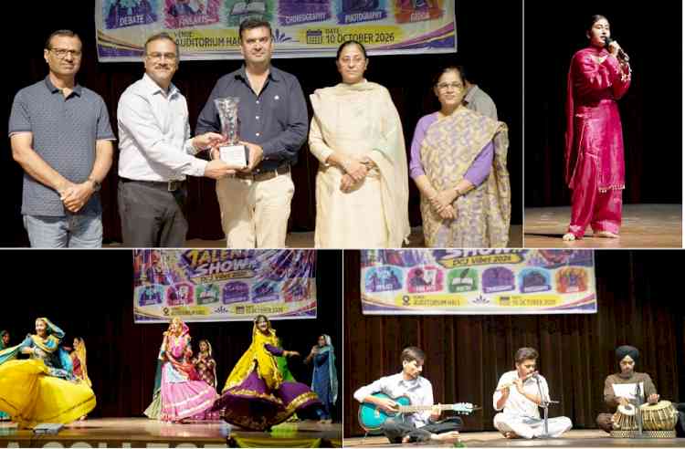 दोआबा कॉलेज में टैलेंट शो का आयोजन
