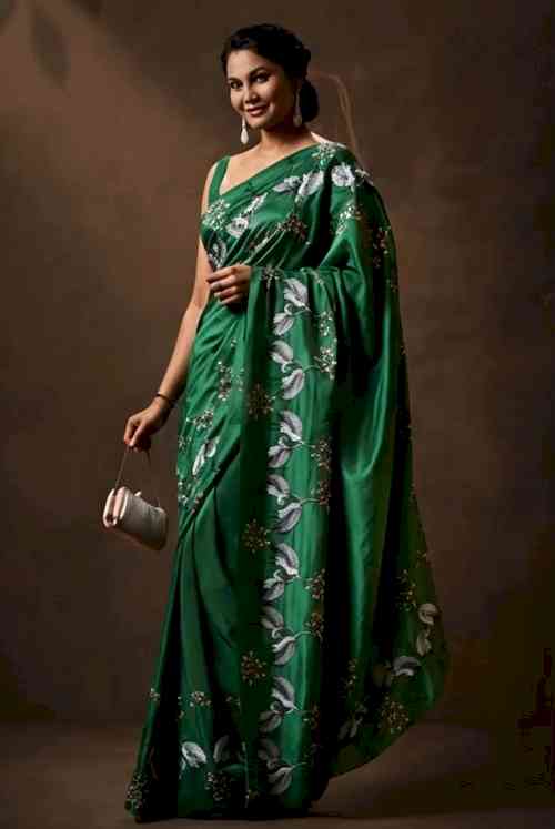 Rupali Suri Brings a Splash of Colorful Glamour to Navratri with Her Stunning Saree Looks