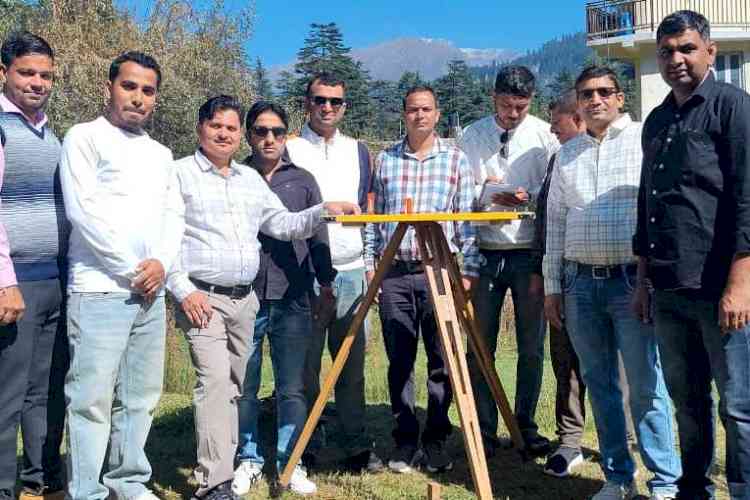 मनाली की पहाड़ियों में एमडीयू के विद्यार्थियों ने सीखा सर्वेक्षण का हुनर