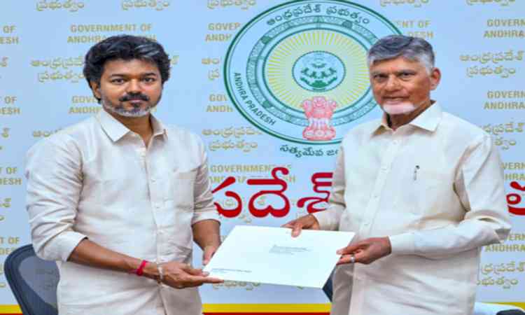 Vijay meets Chandrababu Naidu, discusses river water sharing and interlinking proposals