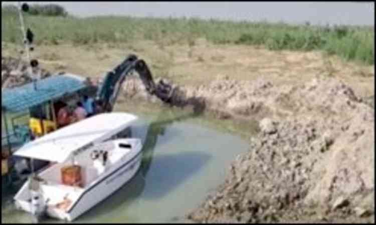 Cargo on inland waterways surpasses 200 MMT Maritime India Vision target