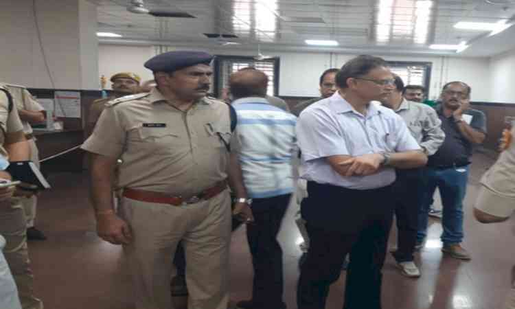 Eight killed as minibus falls into ditch on Delhi-Mumbai Expressway in Rajasthan's Kota