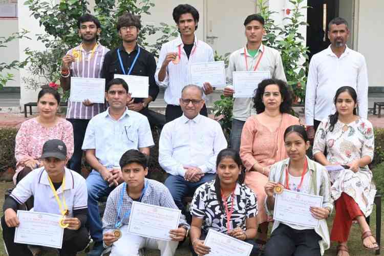 शतरंज में राघव और तमन्ना ने जीता खिताब