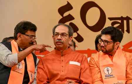 Thane court to hear Rs 2,000 crore defamation suit against Uddhav Thackeray, Aaditya, Sanjay Raut on Oct 21