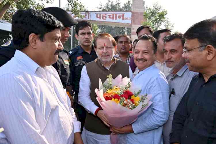 चुनाव जीतने पर आयोग निष्पक्ष, हारने पर धांधली का आरोप क्यों: मंत्री डॉ अरविंद शर्मा