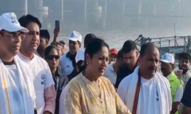 ‘Cleanliness is way of life’: Delhi CM Rekha Gupta leads Yamuna drive