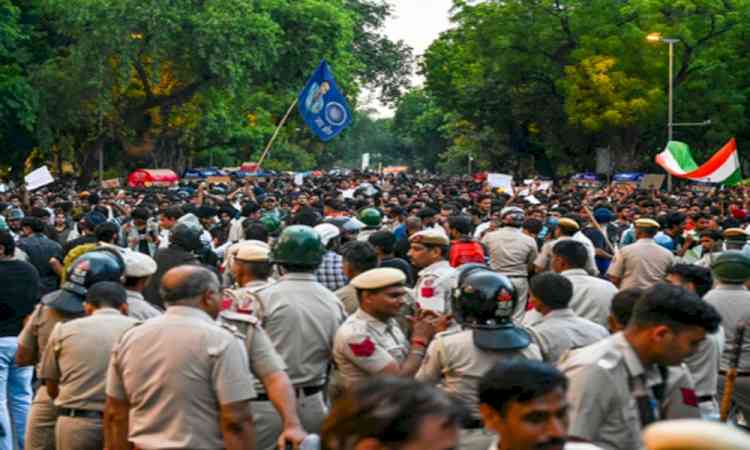 Delhi protests put business worth Rs 400 crore at daily risk, exposure may reach Rs 4,000 crore in 10 days: CAIT