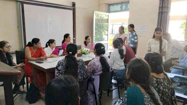 PCM S.D. Collegiate Senior Secondary School for Girls Holds Parent-Teacher Meeting