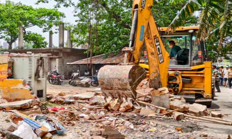 UP: Illegal structures on 40,000 square metres of Yamuna floodplains razed
