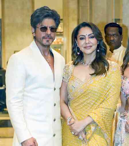 When Shah Rukh Khan admitted that he was extremely possessive of wife Gauri Khan