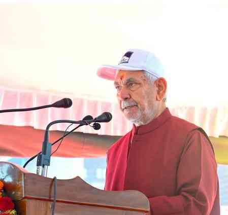 Kashmir Marathon: J&K L-G calls for nurturing local talent, promoting healthy living