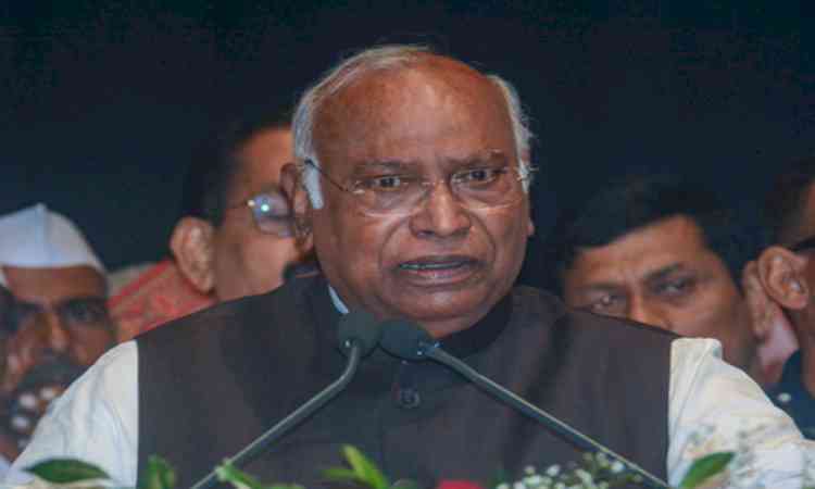 Kharge draws flak for abusive ‘baap’ jibe at PM Modi, Ministers and BJP chief lambast Cong president