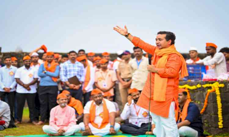 Oppn slams Maha Minister over remarks on buying products from Hindu-owned shops during Kumbh and Diwali