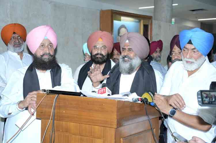 AAP Government Out to Crush Opposition: Pargat Singh Slams Denial of Assembly Entry to Congress MLAs and Suspension of Sukhpal Singh Khaira