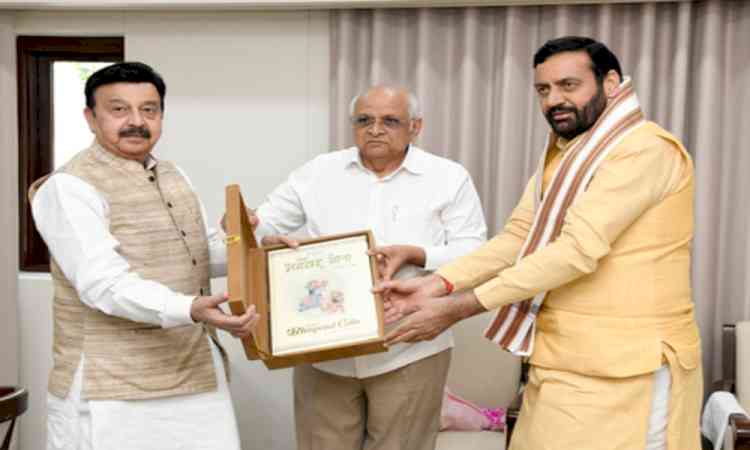 Haryana CM meets Bhupendra Patel, invites Gujarat counterpart to business summit