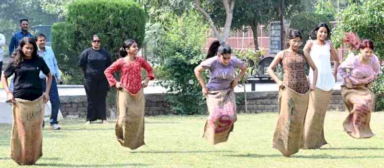 टेक फ्यूजन-2026 का समापन, 800 विद्यार्थियों ने दिखाया हुनर