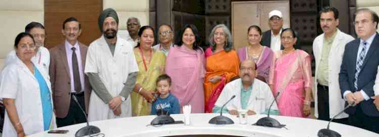 UHSR bids farewell to six employees, VC Dr Aggarwal lauds their contribution to institution’s growth
