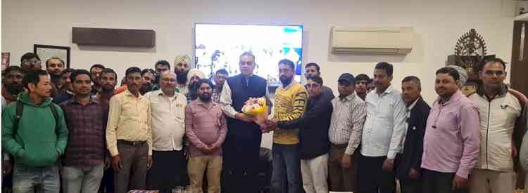 Sanjay Tandon’s efforts lead to revocation of aggregator suspension, Bike Riders Union thanks Tandon
