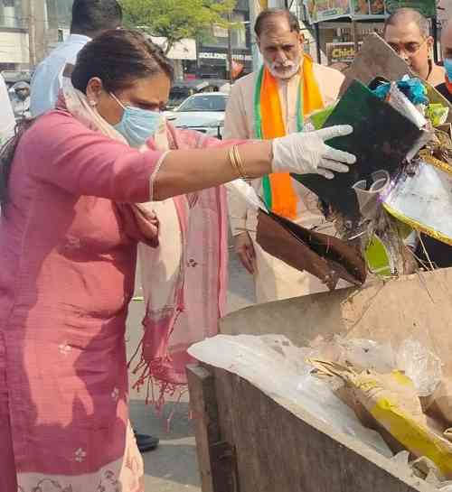 BJP Haryana chief leads cleanliness drive ahead of Nitin Nabin’s Rohtak march - Dr Archana Gupta joins party workers in ‘shram-daan’; says cleanliness is a shared civic responsibility