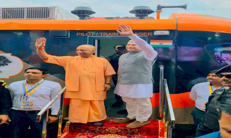 UP's first Vande Bharat Sleeper train between Varanasi and Delhi flagged off