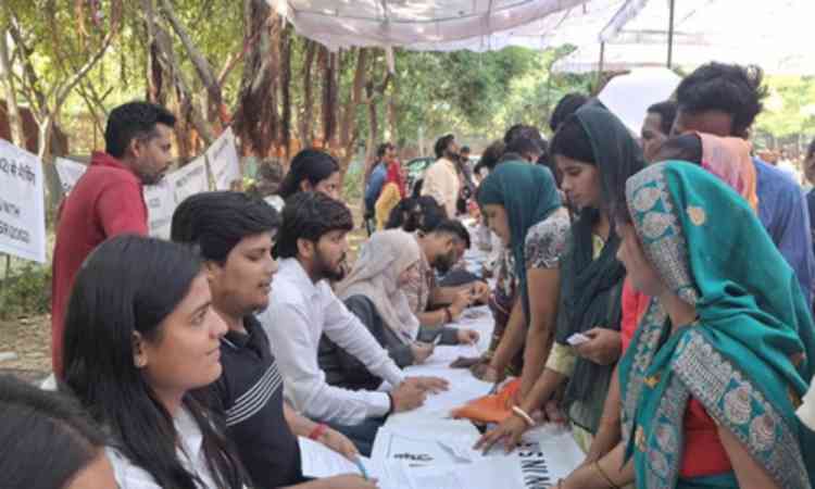 Delhi: Trilokpuri ERO clarifies on claims of 'wrong' entries related to 'dead, shifted' voters