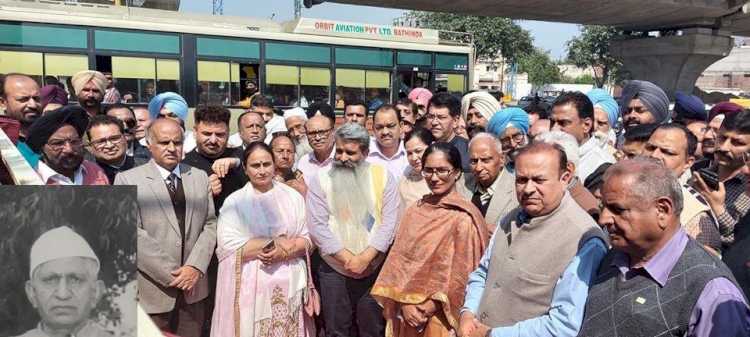 City road named in memory of freedom fighter and former minister Lala Sardari Lal Kapoor 