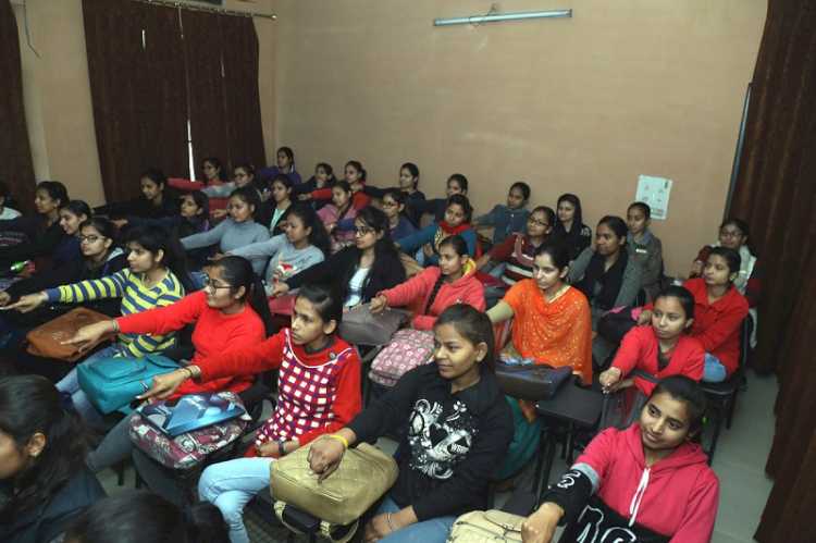 Guest lecture on “women entrepreneurship – empowering women”