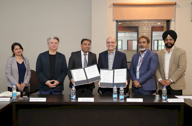 University of Derby and LPU sign MoU