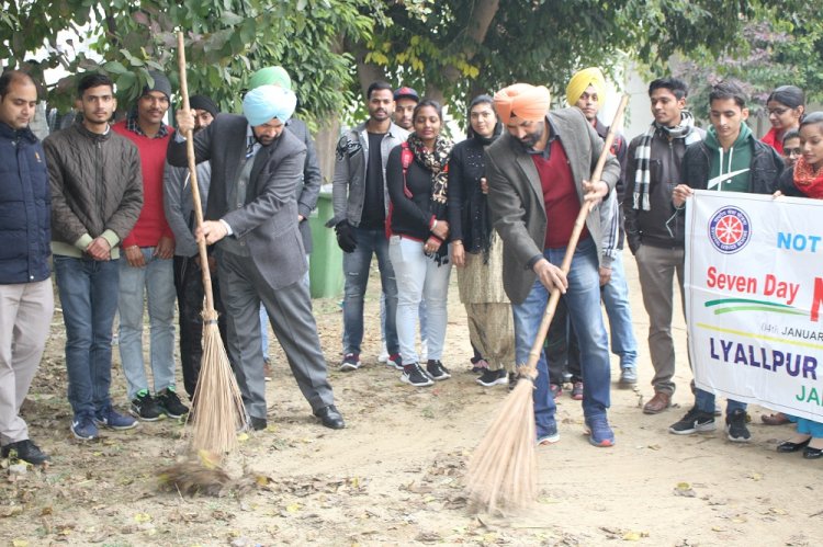 NSS Camp inaugurated at Lyallpur Khalsa College