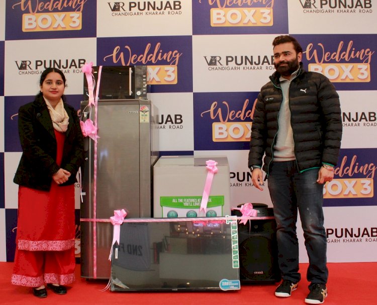 Chandigarh woman wins wedding box 3 of VR Punjab