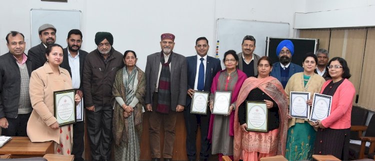 Award ceremony at PU