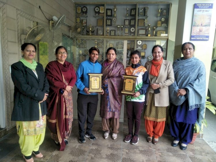 Players of Ramgarhia Girls College received state level awards