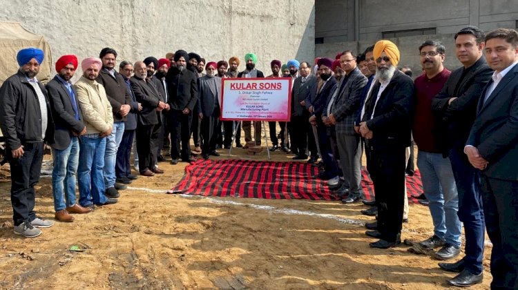 Onkar Singh Pahwa lays foundation stone of Kular Sons