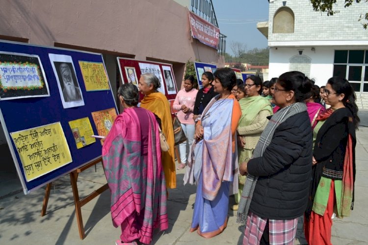 Inter-college competitions of calligraphy and compositions