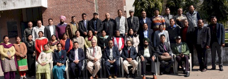Training program for administrative officers at PU